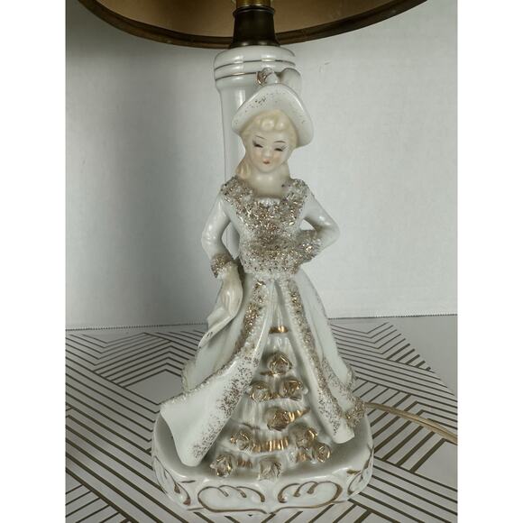 Porcelain Boudoir Table Lamp White And Gold Woman Figurine Vintage Set Of 2 15” - Picture 2 of 7